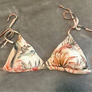 Rip curl bathing suit floral top